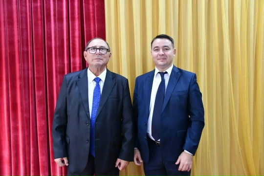 Почётный диплом регионального этапа Всероссийского конкурса «Российская организация высокой социальной эффективности» получили директор ООО «Клиника здоровья» Данис Закиевич Нажипов и главный врач Рустам Данисович Нажипов.